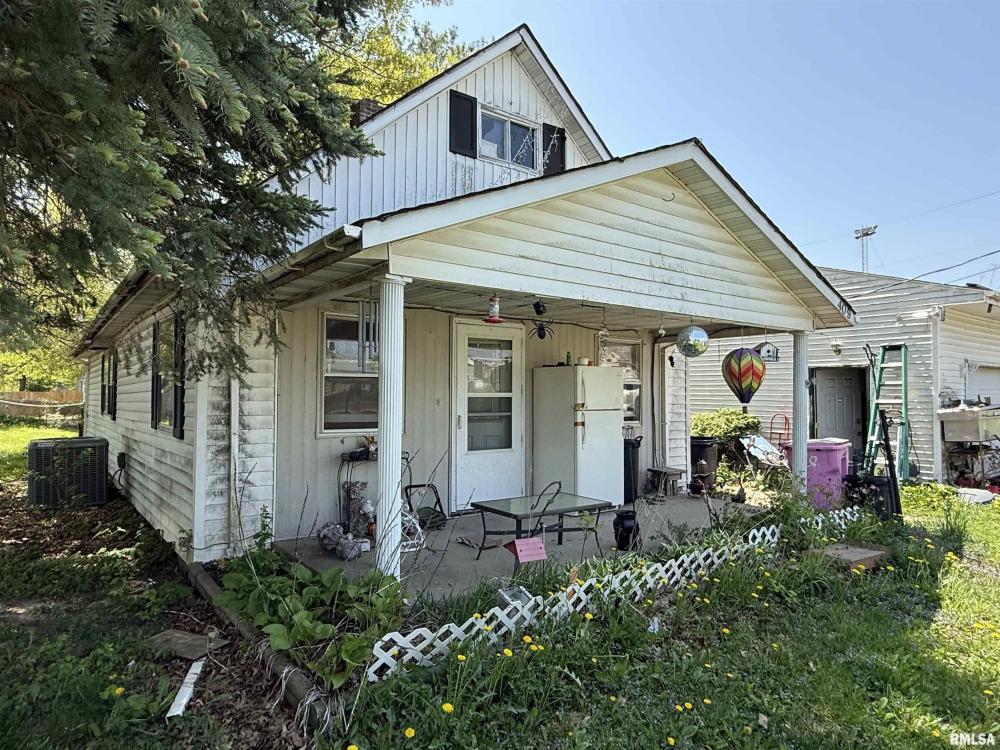 Currently Displayed Property Photo