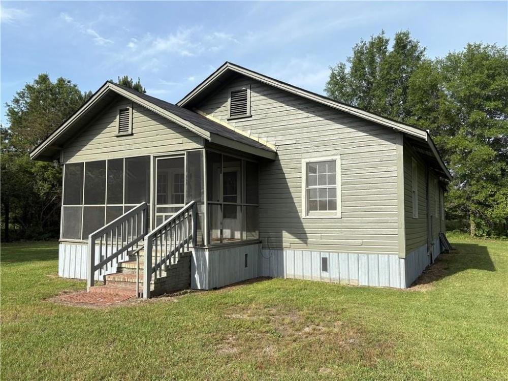 Currently Displayed Property Photo