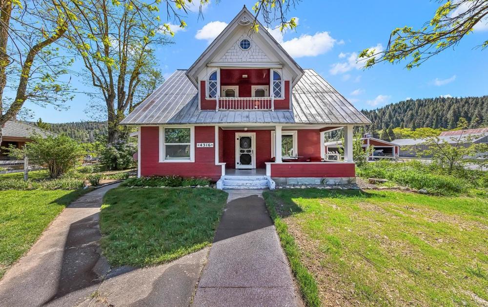 Currently Displayed Property Photo