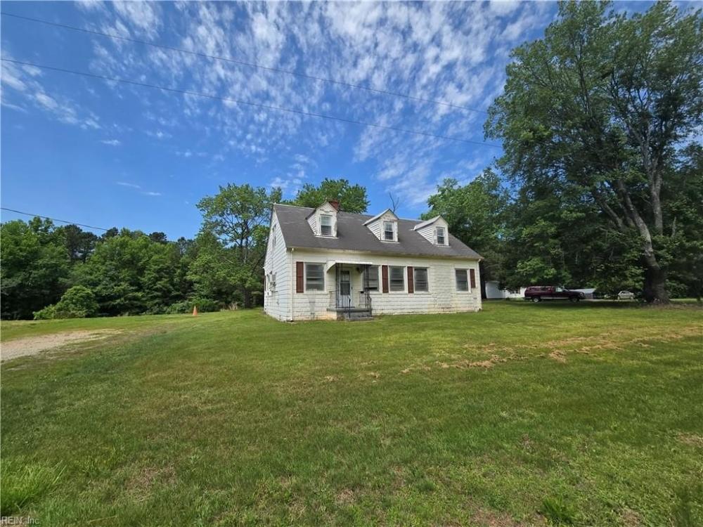 Currently Displayed Property Photo