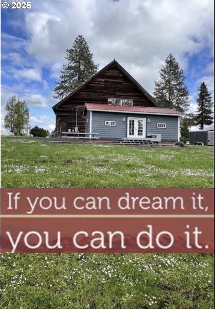 Currently Displayed Property Photo