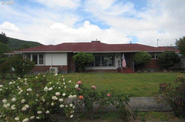 Currently Displayed Property Photo