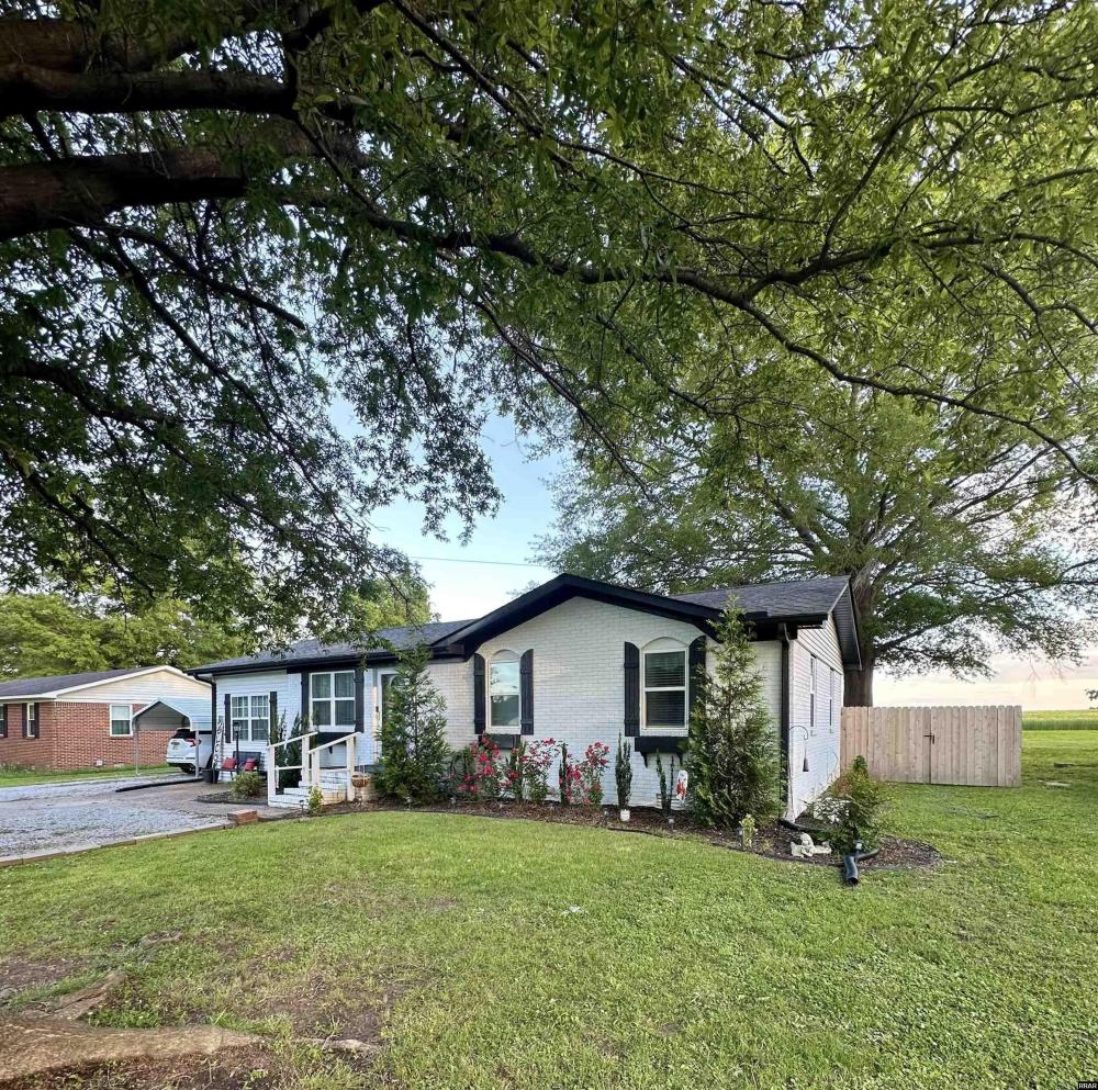 Currently Displayed Property Photo