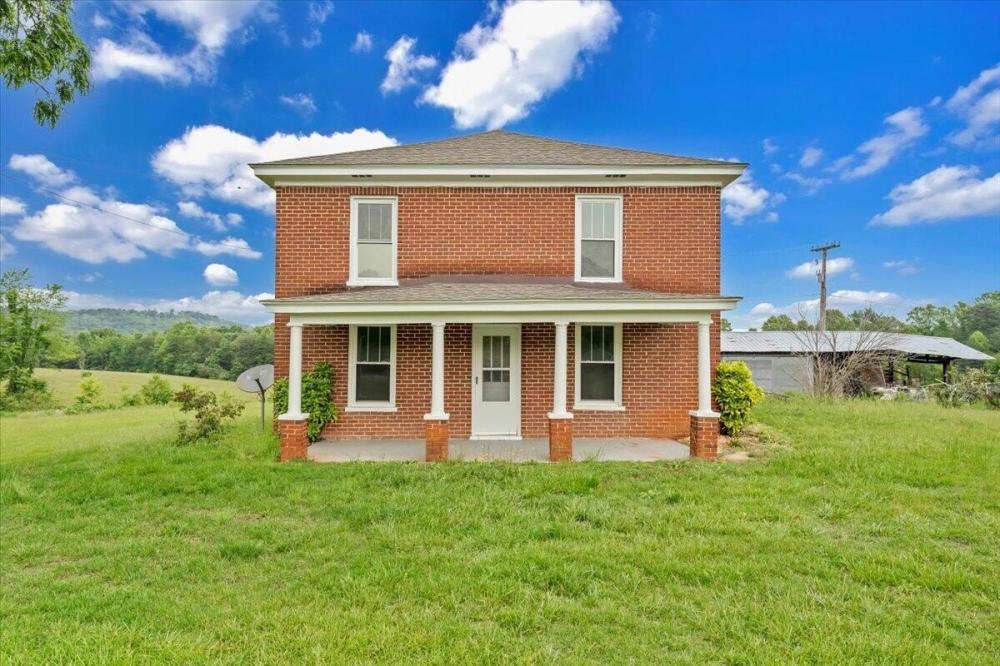 Currently Displayed Property Photo