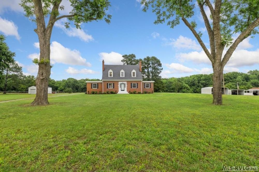 Currently Displayed Property Photo