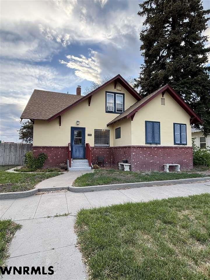 Currently Displayed Property Photo