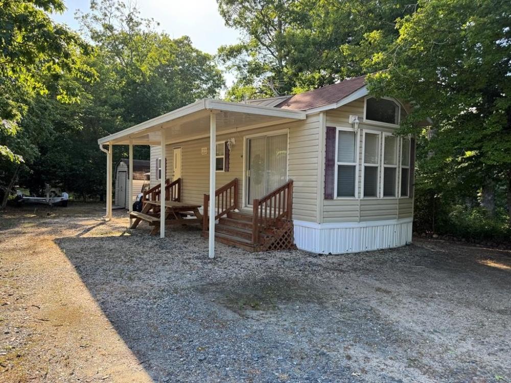 Currently Displayed Property Photo