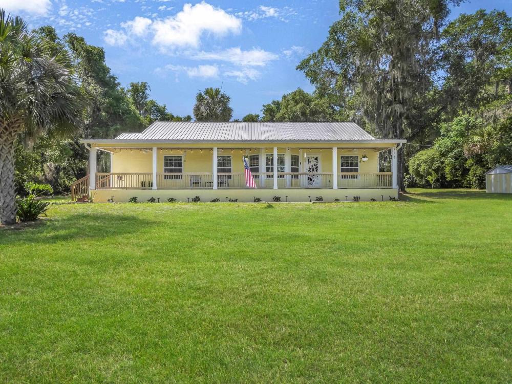 Currently Displayed Property Photo