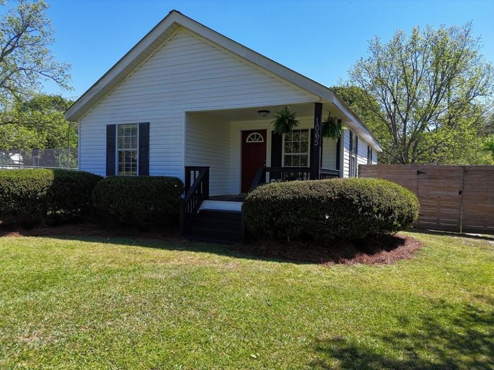 Currently Displayed Property Photo
