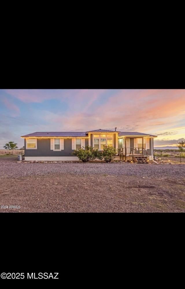 Currently Displayed Property Photo