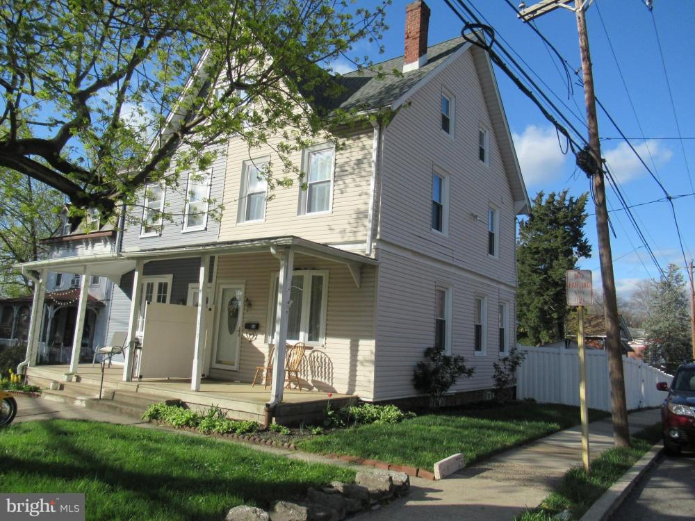Currently Displayed Property Photo