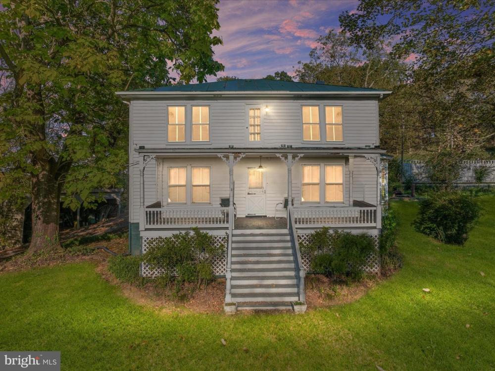 Currently Displayed Property Photo