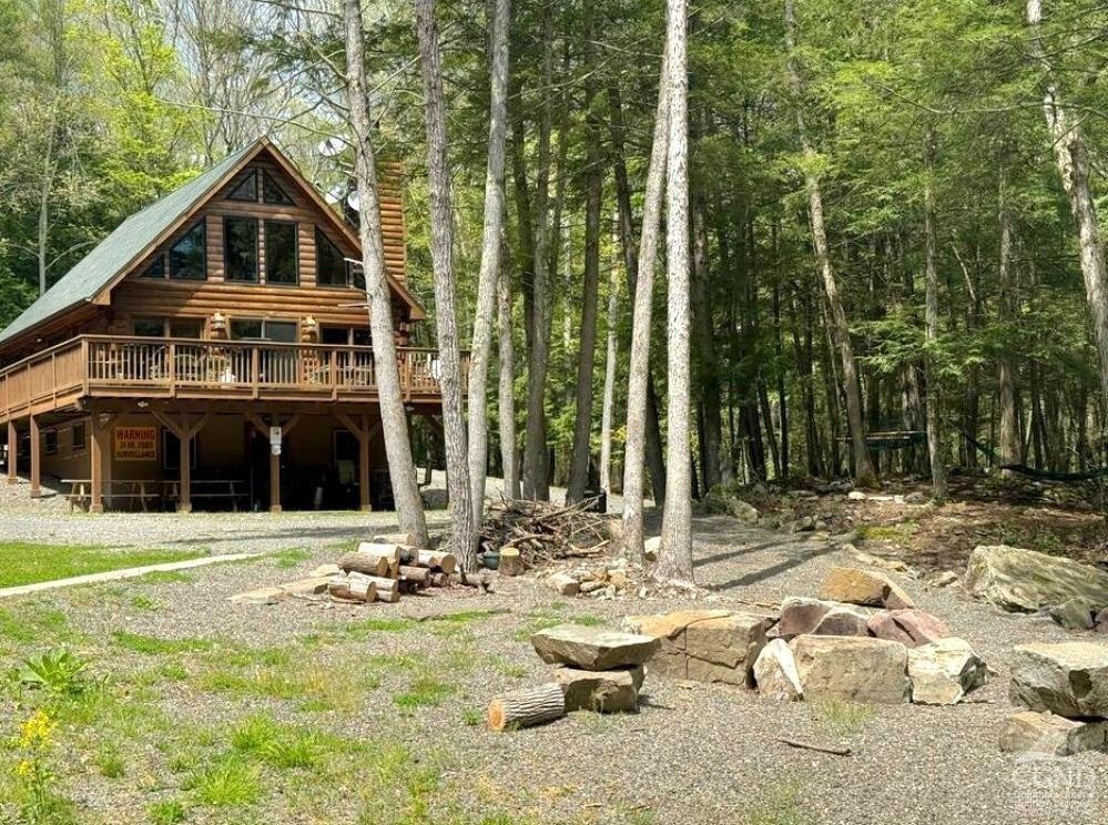 Currently Displayed Property Photo
