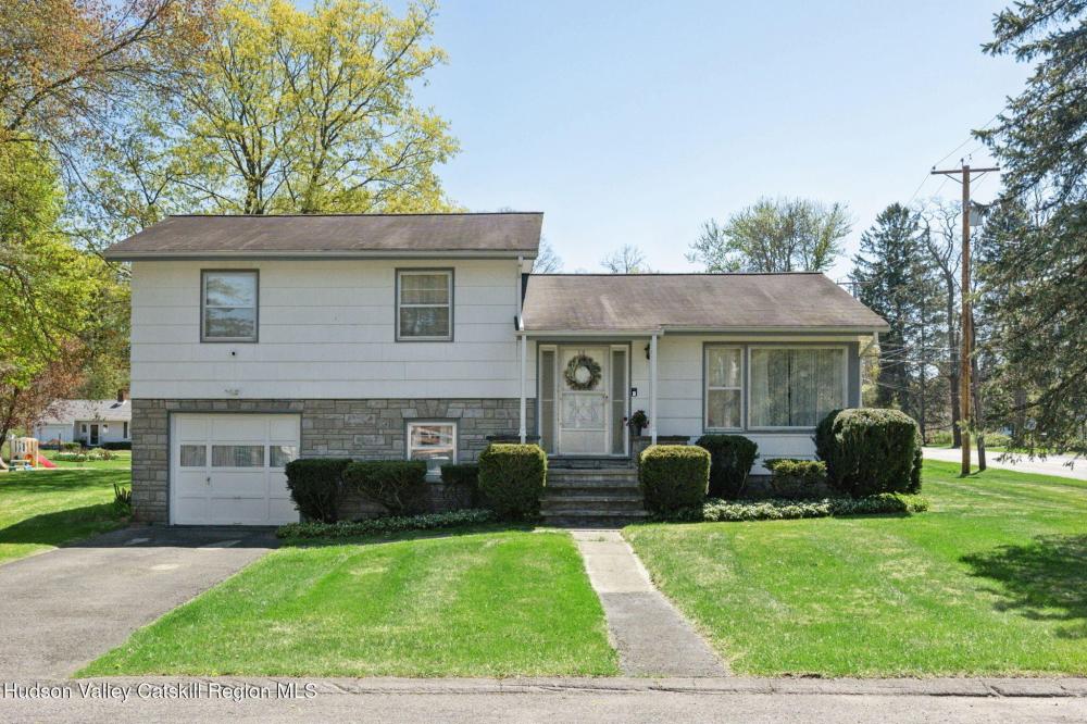 Currently Displayed Property Photo