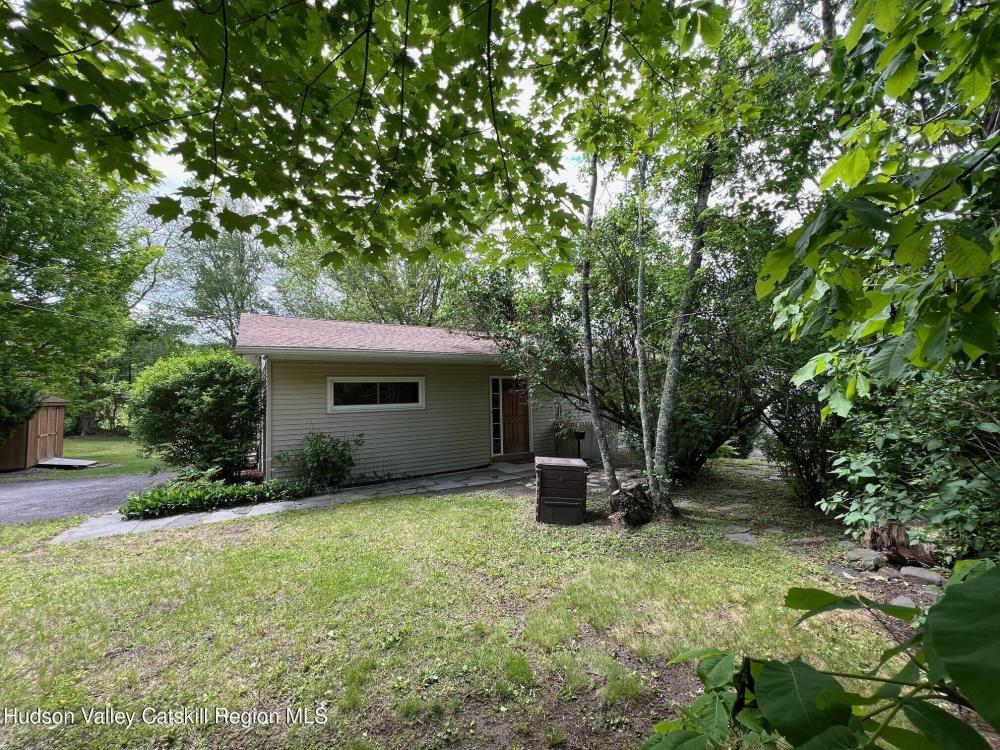 Currently Displayed Property Photo