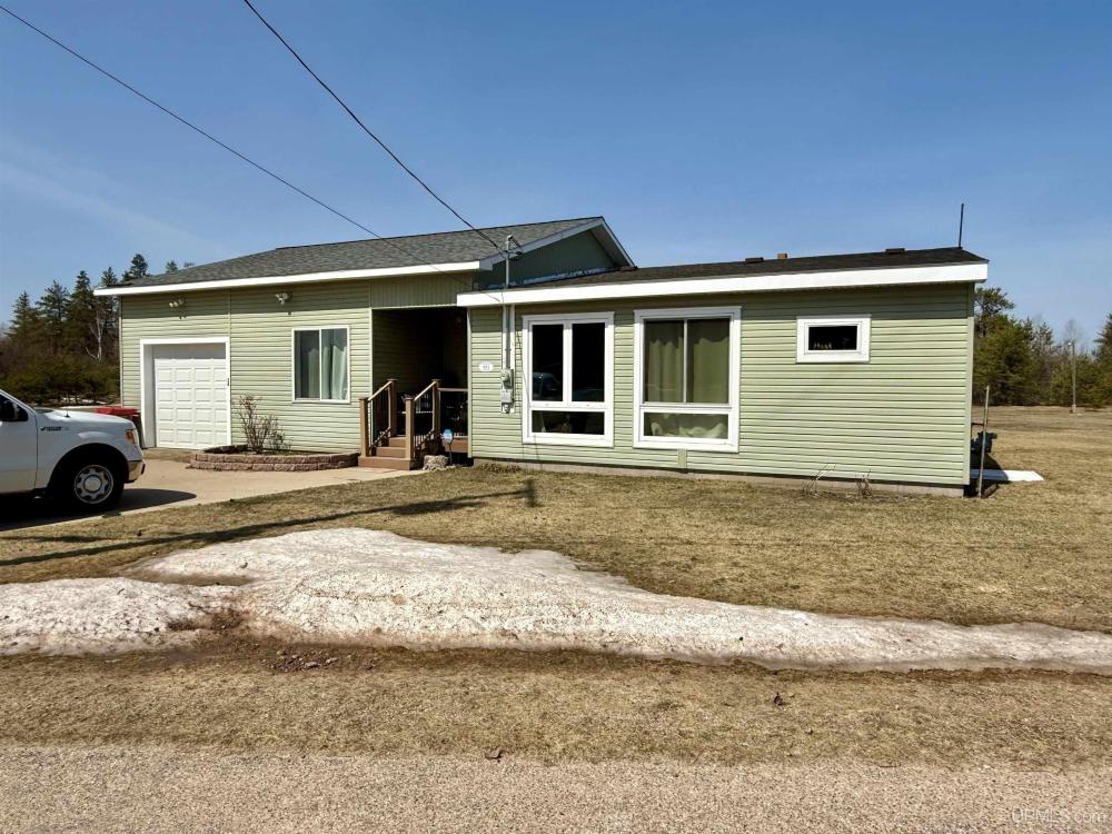 Currently Displayed Property Photo