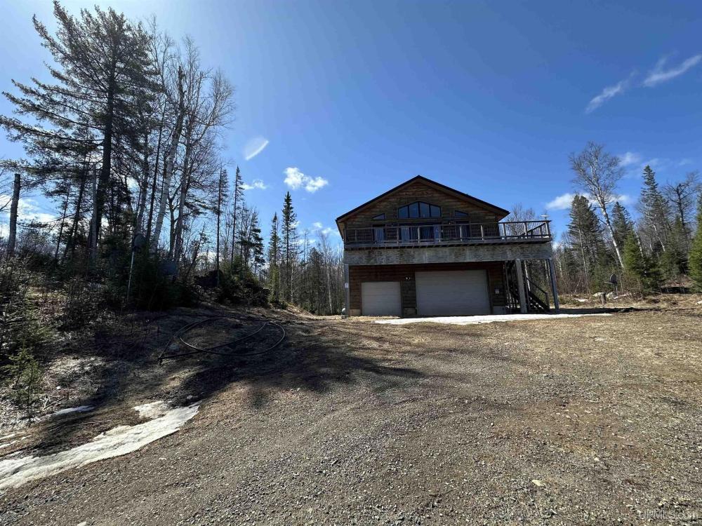 Currently Displayed Property Photo