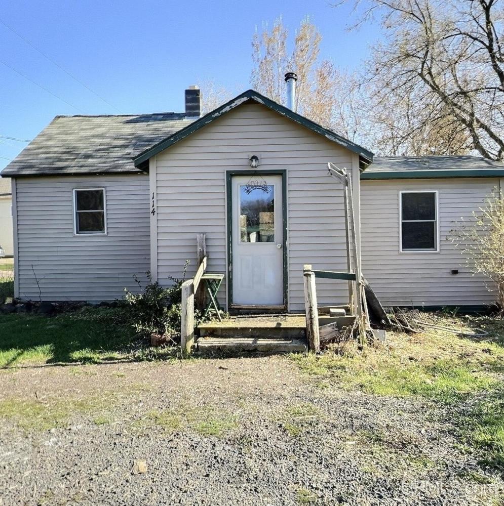 Currently Displayed Property Photo