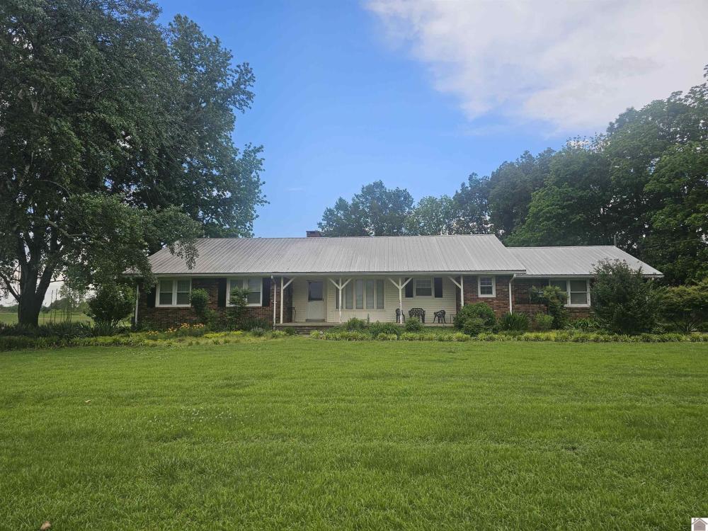 Currently Displayed Property Photo