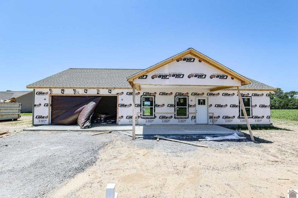 Currently Displayed Property Photo