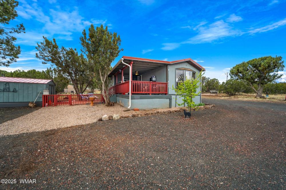 Currently Displayed Property Photo