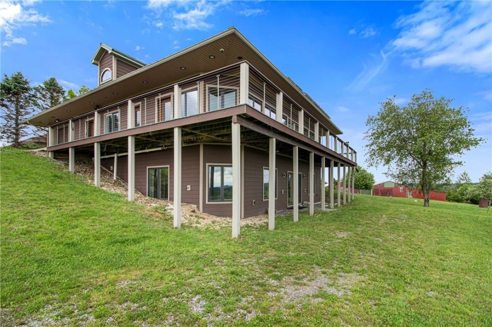 Currently Displayed Property Photo