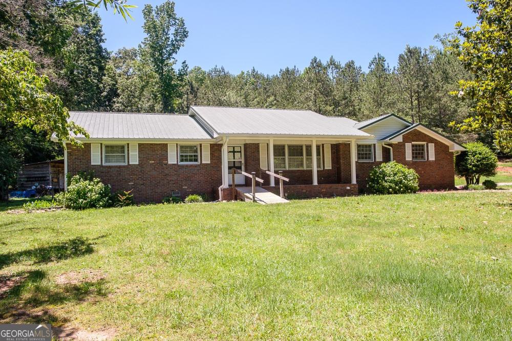 Currently Displayed Property Photo